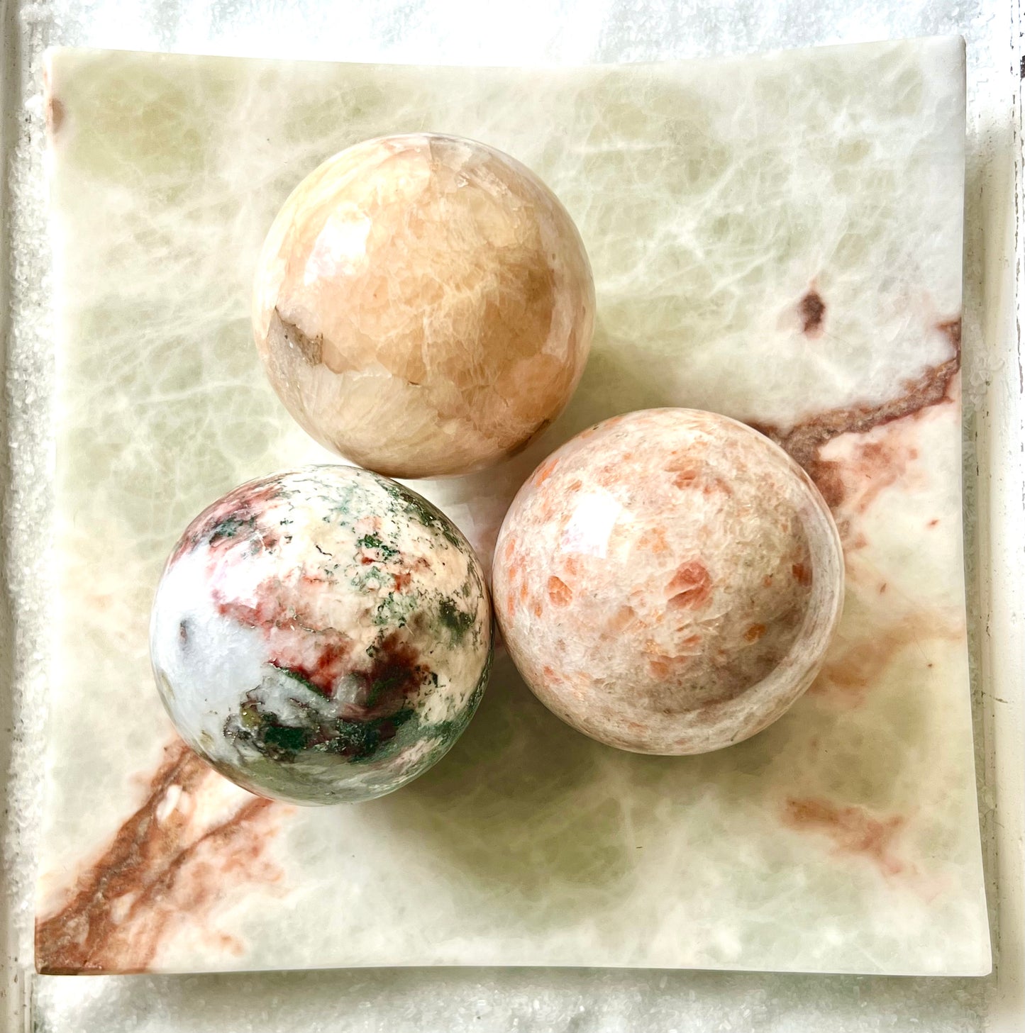 Onyx & Sphere Centerpiece